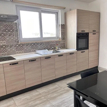 F6 Modern And Bright In Malta Apartment *