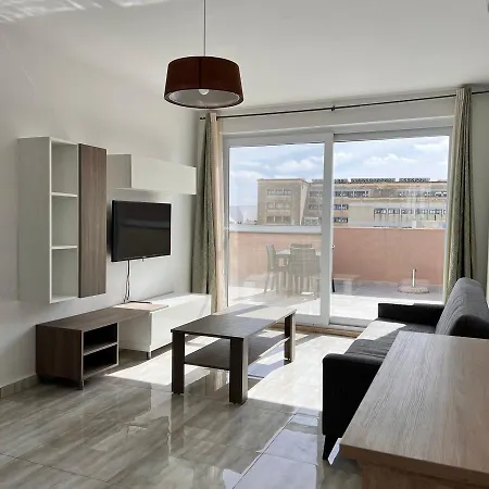 F6 Modern And Bright In Malta *