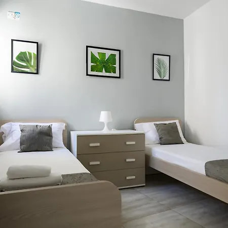 F6 Modern And Bright In Malta *