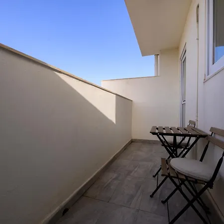 F6 Modern And Bright In Malta Apartment Msida