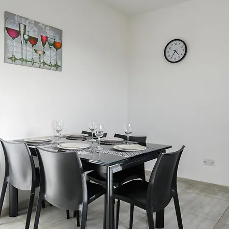Apartment F6 Modern And Bright In Malta *