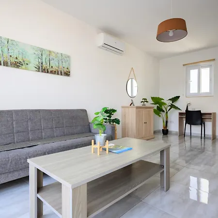 F6 Modern And Bright In Malta Msida