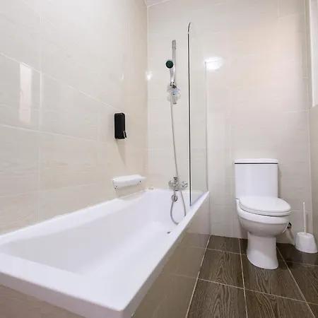 F6 Modern And Bright In Malta Apartment *